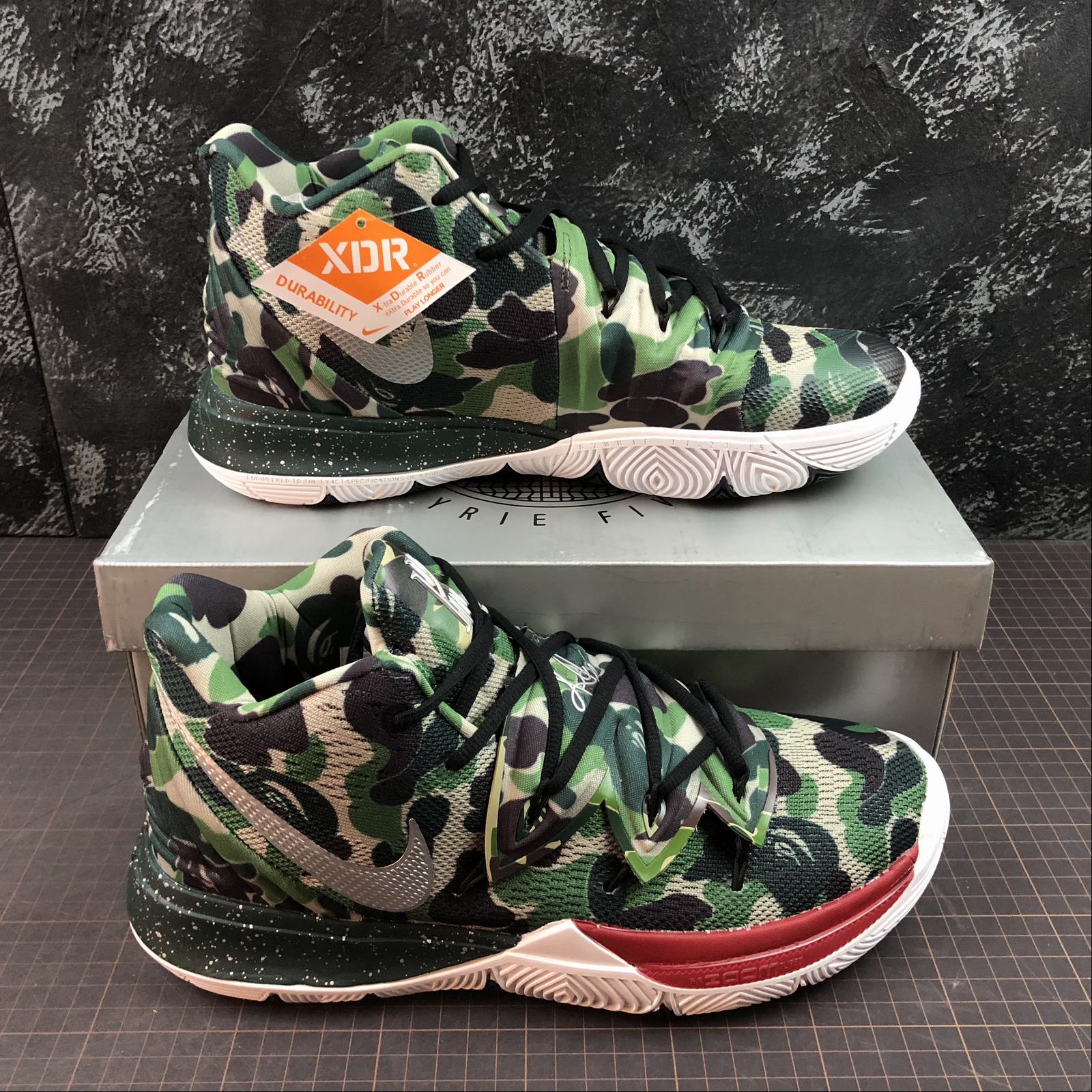 Tênis Nike Kyrie 5