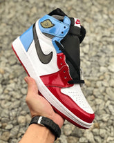 Tênis Nike Air Jordan 1