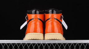 Tênis Nike Air Jordan 1
