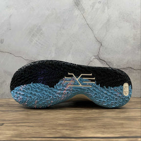 Tênis Nike Kyrie 7