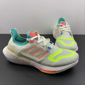 Tênis Ultra Boost 22