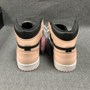 Tênis Nike Air Jordan 1
