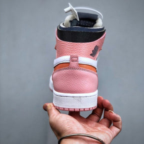 Tênis Nike Air Jordan 1